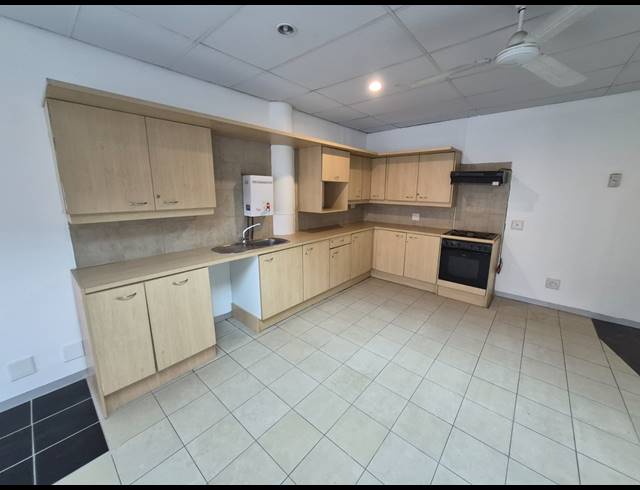 764M² OFFICE TO LET IN MORNINGSIDE